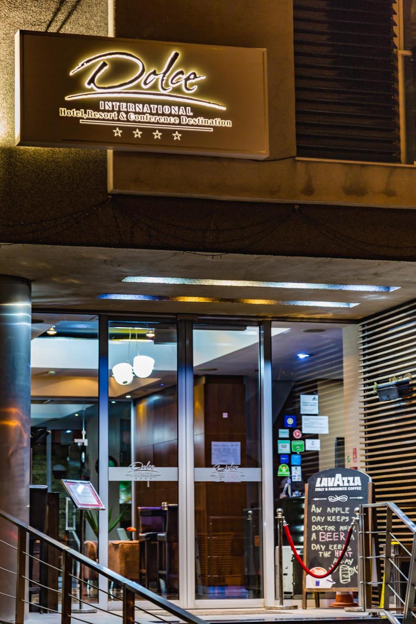 Hotel Dolce International Escópia Exterior foto
